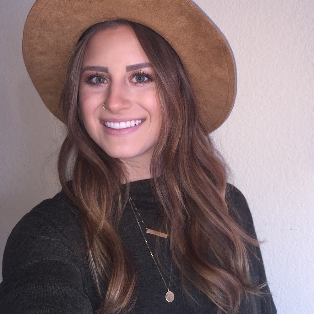 Meet your Posher, Stacy